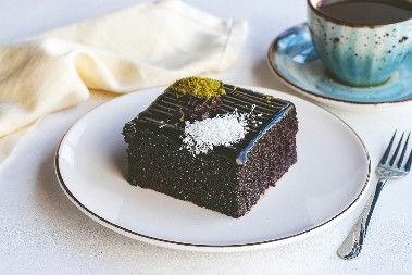 TURSKI MOKRI KOLAČ VOLE SVI OD 7 DO 107 GODINA Ukusom bolji od svake torte